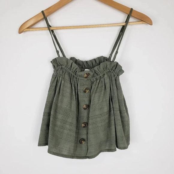American Eagle Outfitters Tops - American Eagle Crop Top